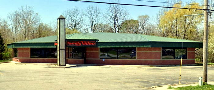 Family Video - Burton - 2510 S Center Rd (newer photo)